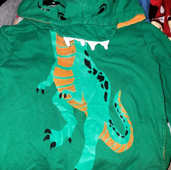 Bundle of boys clothing, size 5 long and short sleeve tops 26pc - Picture 5 of 8